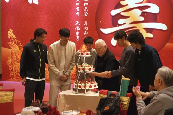专业哈哈体育倾力打造全新大型多人在线角色扮演网络游戏服务