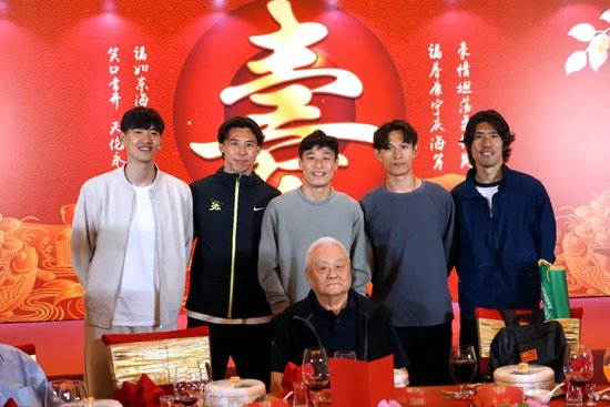 专业哈哈体育倾力打造全新大型多人在线角色扮演网络游戏服务
